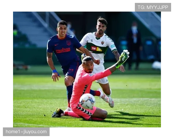 积分榜争冠悬念再起 皇马巴萨分差仅有一分